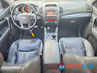Zdjęcie 8 z 13 samochodu: 2011 KIA SORENTO SX VIN:5XYKWDA23BG121584 - miniatura