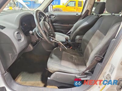 Zdjęcie 7 z 13 samochodu: 2016 JEEP PATRIOT SPORT VIN:1C4NJRBB2GD668925 - miniatura