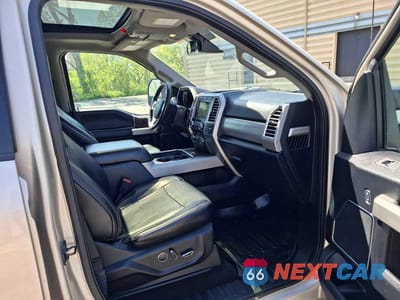 Piąte zdjęcie samochodu w środku: 2017 FORD F250 SUPER DUTY VIN:1FT7W2BT3HEE59487 - miniatura