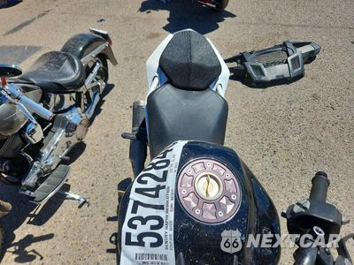 Piąte zdjęcie samochodu w środku: 2017 KTM 390 DUKE VIN:MD2JPJ40XHC208570 - miniatura
