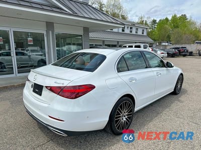 Czwarte zdjęcie samochodu z boku: 2023 MERCEDES-BENZ C 300 4MATIC VIN:W1KAF4HB1PR077150 - miniatura