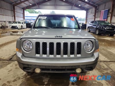 Piąte zdjęcie samochodu w środku: 2014 JEEP PATRIOT SPORT VIN:1C4NJPBB5ED803235 - miniatura