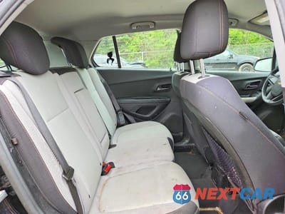 Zdjęcie 11 z 13 samochodu: 2019 CHEVROLET TRAX LS VIN:3GNCJKSB7KL333751 - miniatura