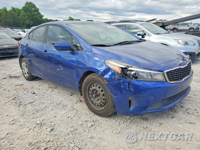 Czwarte zdjęcie samochodu z boku: 2018 KIA FORTE LX VIN:3KPFK4A72JE184261 - miniatura