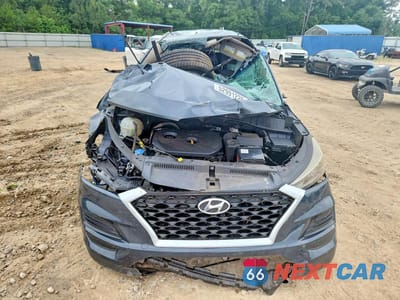 Piąte zdjęcie samochodu w środku: 2019 HYUNDAI TUCSON SE VIN:KM8J23A48KU048726 - miniatura