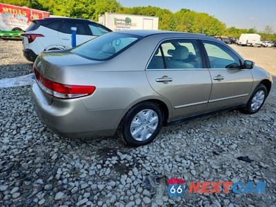 Trzecie zdjęcie samochodu z tyłu: 2003 HONDA ACCORD LX VIN:1HGCM56433A075252 - miniatura