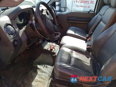 Zdjęcie 7 z 12 samochodu: 2015 FORD F550 SUPER DUTY VIN:1FDUF5GYXFEA47374 - miniatura