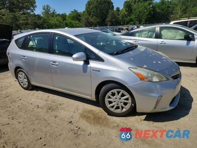 Czwarte zdjęcie samochodu z boku: 2012 TOYOTA PRIUS V TWO VIN:JTDZN3EU9C3029621 - miniatura
