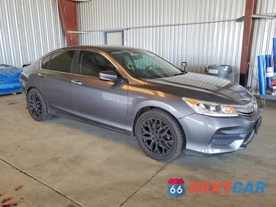 Czwarte zdjęcie samochodu z boku: 2017 HONDA ACCORD LX VIN:1HGCR2F32HA260424 - miniatura