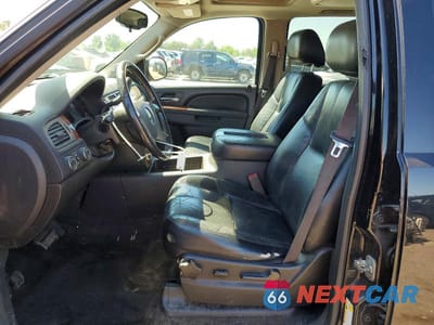 Zdjęcie 7 z 13 samochodu: 2012 CHEV SUBURBAN K1500 LT VIN:1GNSKJE77CR166277 - miniatura