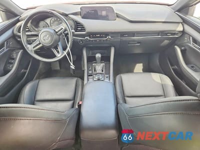 Zdjęcie 8 z 12 samochodu: 2019 MAZDA 3 PREFERRED VIN:JM1BPAMM1K1130535 - miniatura