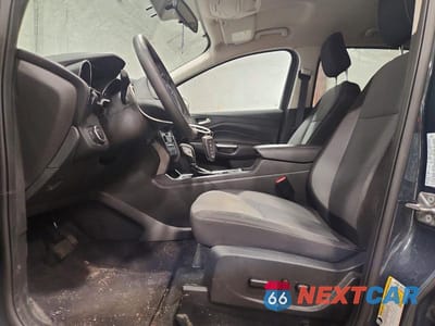 Zdjęcie 7 z 13 samochodu: 2019 FORD ESCAPE SE VIN:1FMCU9GD0KUA86657 - miniatura