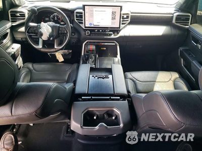 Zdjęcie 8 z 12 samochodu: 2024 TOYOTA TUNDRA PLATINUM VIN:5TFNA5DB2RX132421 - miniatura