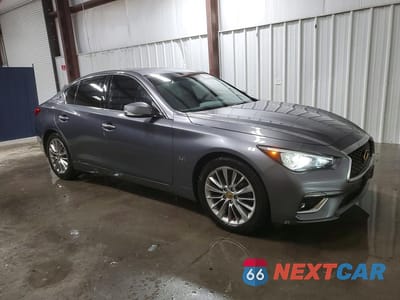 Czwarte zdjęcie samochodu z boku: 2019 INFINITI Q50 3.0T LUXE VIN:JN1EV7AR9KM559302 - miniatura