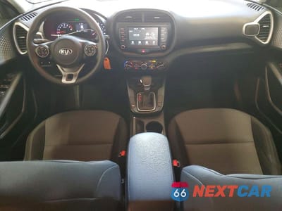 Zdjęcie 8 z 12 samochodu: 2020 KIA SOUL LX VIN:KNDJ23AU9L7709815 - miniatura
