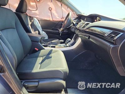 Zdjęcie 7 z 13 samochodu: 2017 HONDA ACCORD LX VIN:1HGCR2F3XHA134733 - miniatura