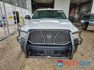 Piąte zdjęcie samochodu w środku: 2016 RAM 1500 ST VIN:1C6RR7FG8GS392645 - miniatura