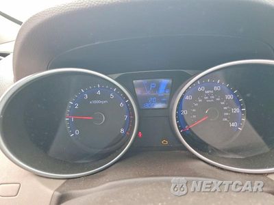 Zdjęcie 9 z 13 samochodu: 2015 HYUNDAI TUCSON SE VIN:KM8JUCAG1FU019742 - miniatura