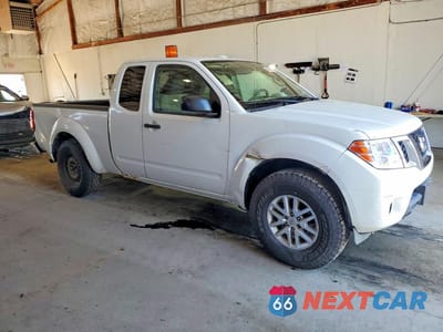 Czwarte zdjęcie samochodu z boku: 2015 NISSAN FRONTIER SV V6 VIN:1N6AD0CW2FN701530 - miniatura