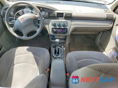 Zdjęcie 8 z 12 samochodu: 2004 DODGE STRATUS SXT VIN:1B3EL46X54N102588 - miniatura