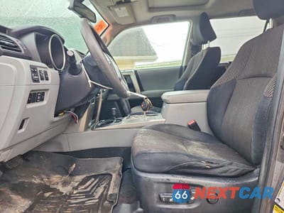 Zdjęcie 7 z 13 samochodu: 2011 TOYOTA 4RUNNER SR5 VIN:JTEBU5JR9B5061873 - miniatura