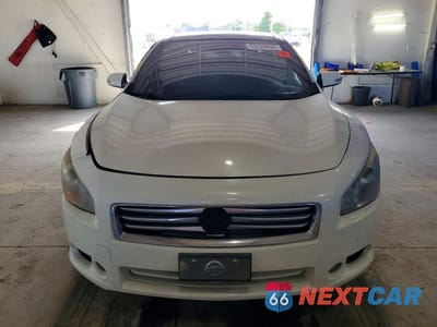 Piąte zdjęcie samochodu w środku: 2013 NISSAN MAXIMA 3.5 S VIN:1N4AA5AP8DC839527 - miniatura