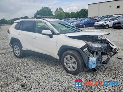 Czwarte zdjęcie samochodu z boku: 2021 TOYOTA RAV4 LE VIN:JTMG1RFV2MD072321 - miniatura