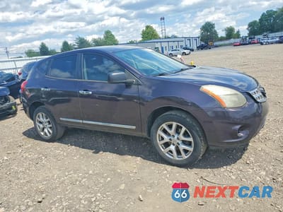 Czwarte zdjęcie samochodu z boku: 2014 NISSAN ROGUE SELECT S VIN:JN8AS5MV7EW200755 - miniatura