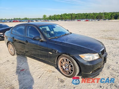 Czwarte zdjęcie samochodu z boku: 2007 BMW 328 I SULEV VIN:WBAVC535X7FZ70072 - miniatura