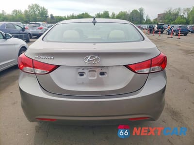 Zdjęcie 6 z 12 samochodu: 2013 HYUNDAI ELANTRA GLS VIN:5NPDH4AE0DH173604 - miniatura
