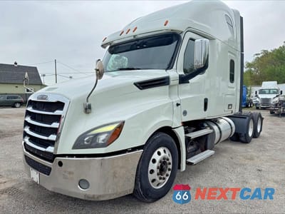 Drugie zdjęcie samochodu z przodu: 2020 FREIGHTLINER CASCADIA 126 VIN:3AKJHHDR0LSLV8705 - miniatura