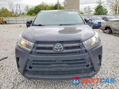 Piąte zdjęcie samochodu w środku: 2019 TOYOTA HIGHLANDER SE VIN:5TDJZRFH7KS606469 - miniatura