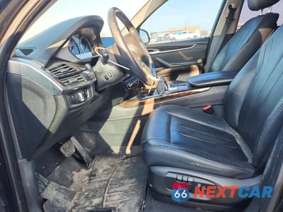 Zdjęcie 7 z 13 samochodu: 2015 BMW X5 XDRIVE35D VIN:5UXKS4C54F0N08559 - miniatura