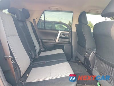 Zdjęcie 11 z 13 samochodu: 2015 TOYOTA 4RUNNER SR5 VIN:JTEBU5JR1F5232587 - miniatura