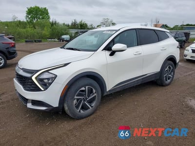 2023 KIA SPORTAGE LX KNDPUCAG8P7039906 - główne zdjęcie licytacji z USA - miniatura