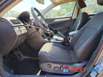 Zdjęcie 7 z 13 samochodu: 2018 VOLKSWAGEN PASSAT S VIN:1VWAA7A36JC000598 - miniatura
