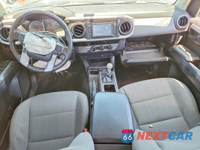Zdjęcie 8 z 12 samochodu: 2016 TOYOTA TACOMA TRD SPORT DOU VIN:5TFAX5GN4GX064235 - miniatura