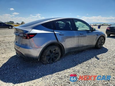 Trzecie zdjęcie samochodu z tyłu: 2025 TESLA MODEL Y VIN:7SAYGDEE7SF265547 - miniatura