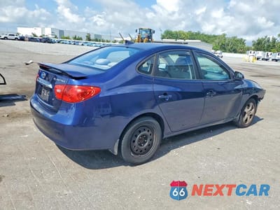 Trzecie zdjęcie samochodu z tyłu: 2010 HYUNDAI ELANTRA SE VIN:KMHDU4AD1AU877097 - miniatura