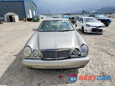 Piąte zdjęcie samochodu w środku: 1998 MERCEDES-BENZ E 320 4MATIC VIN:WDBJF82F5WX007348 - miniatura