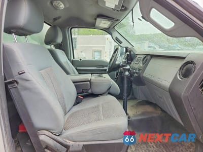 Zdjęcie 10 z 12 samochodu: 2015 FORD F250 SUPER DUTY BOX TRUCK VIN:1FDBF2B6XFEA47578 - miniatura