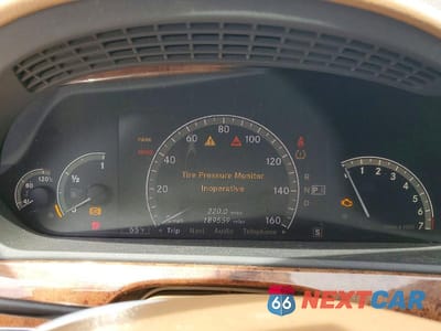 Zdjęcie 9 z 12 samochodu: 2008 MERCEDES-BENZ S 550 4MATIC VIN:WDDNG86X38A192692 - miniatura
