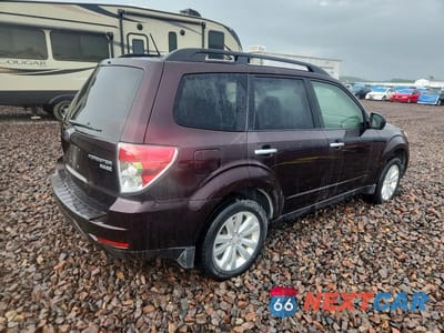 Trzecie zdjęcie samochodu z tyłu: 2013 SUBARU FORESTER VIN:JF2SHADC0DG417127 - miniatura