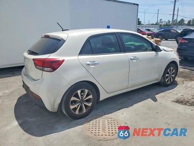 Trzecie zdjęcie samochodu z tyłu: 2023 KIA RIO S VIN:3KPA25AD3PE530350 - miniatura