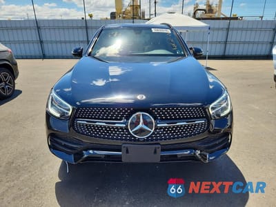 Piąte zdjęcie samochodu w środku: 2021 MERCEDES-BENZ GLC 300 4MATIC VIN:W1N0G8EB1MV292702 - miniatura