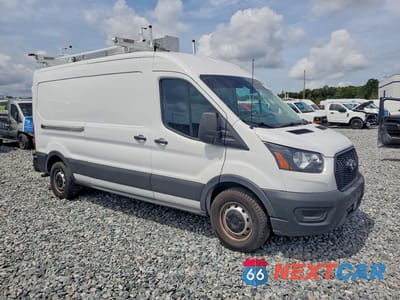 Czwarte zdjęcie samochodu z boku: 2025 FORD TRANSIT T-250 VIN:1FTBR1C86SKA31198 - miniatura