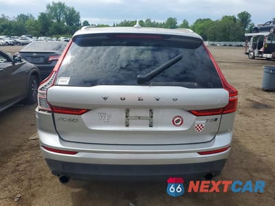 Zdjęcie 6 z 13 samochodu: 2018 VOLVO XC60 T5 VIN:LYV102RK0JB077329 - miniatura