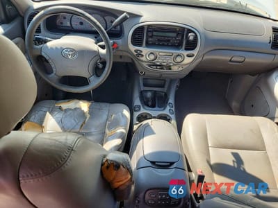 Zdjęcie 8 z 13 samochodu: 2003 TOYOTA SEQUOIA LIMITED VIN:5TDBT48AX3S169691 - miniatura