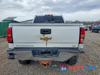 Zdjęcie 6 z 12 samochodu: 2017 CHEVROLET SILVERADO K3500 LTZ VIN:1GC4K0CY8HF185789 - miniatura