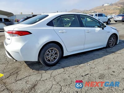 Trzecie zdjęcie samochodu z tyłu: 2020 TOYOTA COROLLA LE VIN:JTDEBRBE6LJ013086 - miniatura